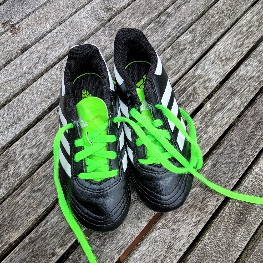 Toddler cleats